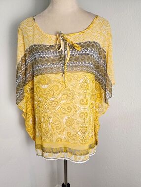 New York & Company Yellow& White Paisley Tie-Front Blouse Dolman Sleeves, Sz Med